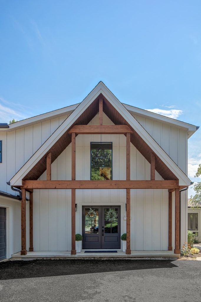 Exterior Remodel Lakehouse in Columbus, OH